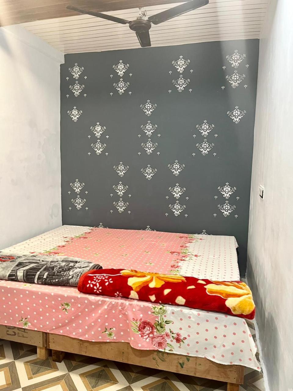 Shri Gamya Guest House Ujjain Phòng bức ảnh